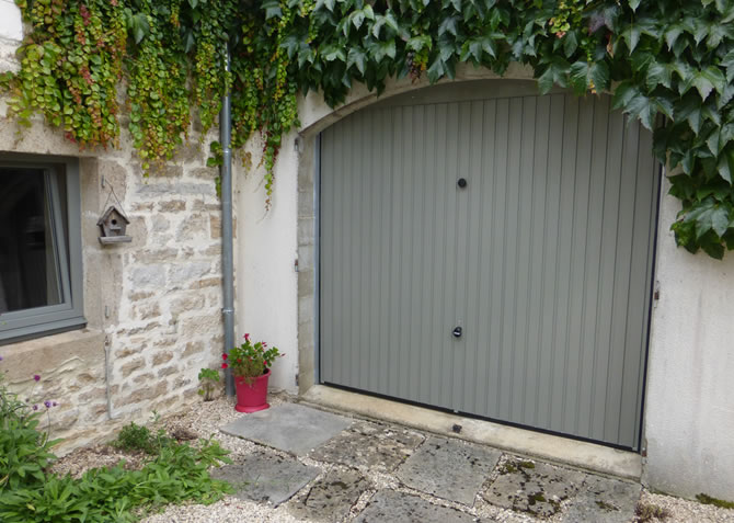 Porte de garage basculante